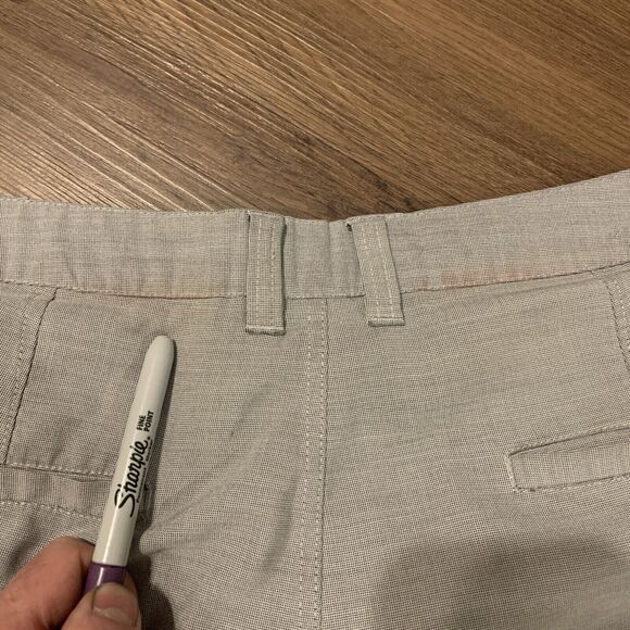 Travis Mathew Beck Shorts Mens Gray 34 Performance Stretch Golf Wicking Casual - Picture 8 of 13